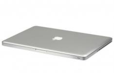 Apple召回15英寸MacBook Pro笔记本电脑