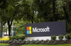 微软将在人工智能云计算方面培训5000名员工