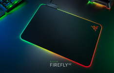 Razer FireFly V2鼠标垫更小更薄RGB更多