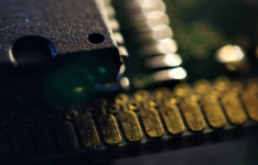 美光宣布将以其1znm工艺技术向主要行业合作伙伴提供DDR5注册DIMM的样品