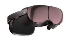 HTC推出的Project Proton是下一代VR头戴式耳机的早期外观