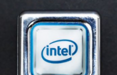 英特尔推出的第10代CPU是有史以来最快的便携式笔记本电脑