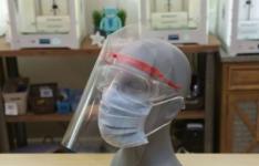 电子产品制造商Adafruit转向生产其他PPE面罩