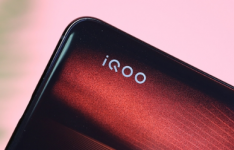iQOO Z1智能手机正式开启100元定金预售