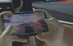 新视频显示LG Wing智能手机用于游戏 手机零售价约为RM4165