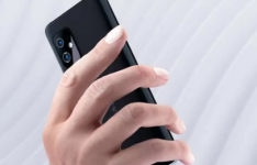 华硕ZenFone8促销视频展示了型号之间的差异