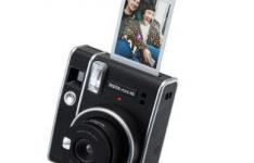 Fujifilminstaxmini40是一款复古相机可打印实物照片