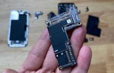 iPhone12ProMax拆解显示电池大小和奇怪的变化