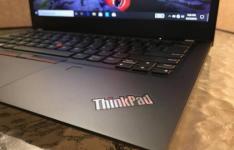 联想 ThinkPad T490s 笔记本电脑的软件和性能评测