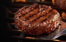 BeyondMeat的肉质植物汉堡可以像牛肉一样嫩化